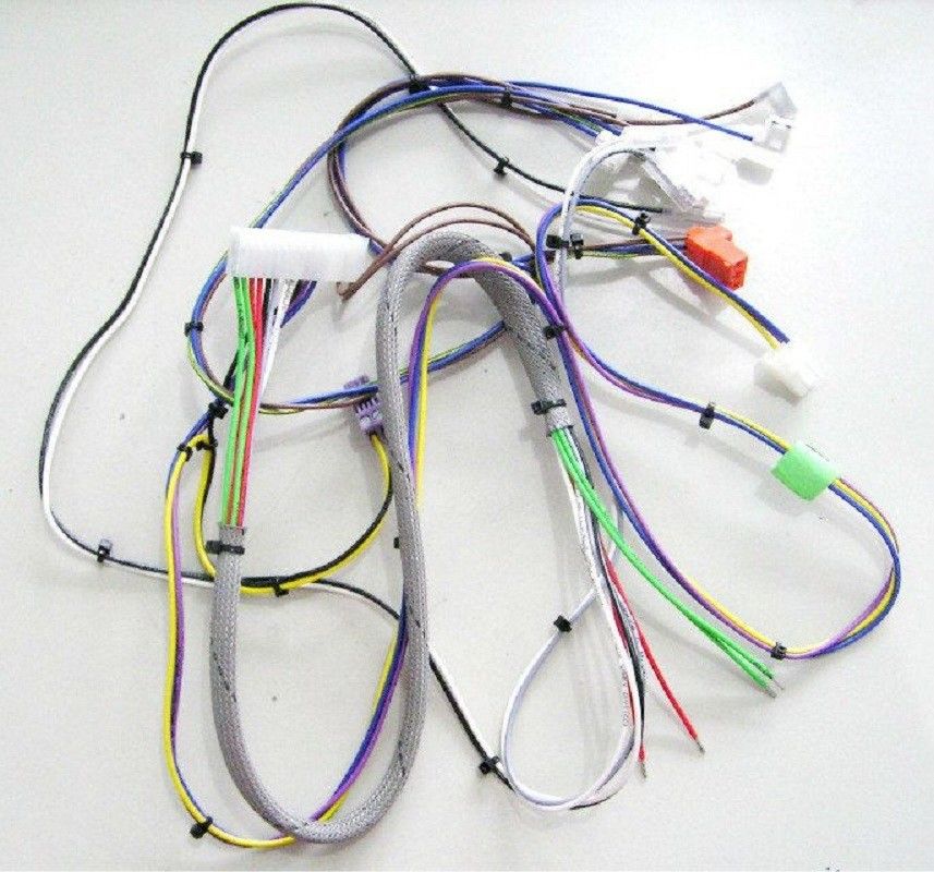 मोलेक्स कनेक्टर PVC जैकेट कस्टम रंगों के साथ केबल वायर हार्नेस असेंबली