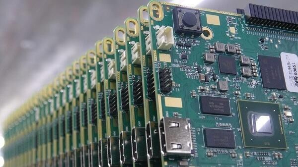 पीसीबीए ऑटोमोटिव पीसीबी असेंबली रिजिड फ्लेक्सिबल स्टिफ़नर बोर्ड 0.5-10OZ पैकेज 0201 चीन और कंबोडिया में