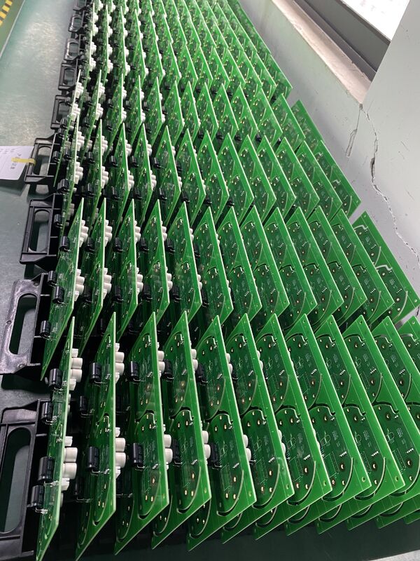 मिन बॉल स्पेस 0.3 मिमी पिच 0.5 मिमी से कम औद्योगिक पीसीबी विनिर्माण प्रक्रिया अधिकतम पीसीबी आकार 600 द्वारा 1200 मिमी जटिल पीसीबी लेआउट के लिए अनुकूलित