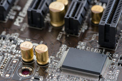 पेशेवर FR4 FPC PCB PCBA असेंबली बोर्ड जिसकी मोटाई 0.8-2.4 मिमी है